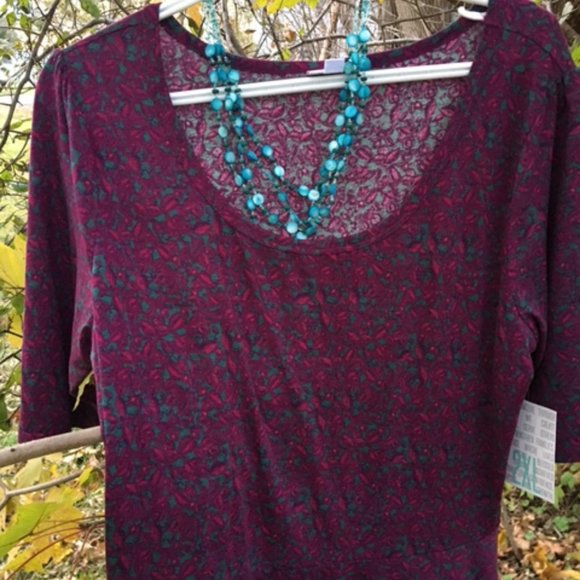 Choose subtle red & green this Holiday & get a dress you can wear all year! 2xl - Picture 3 of 8
